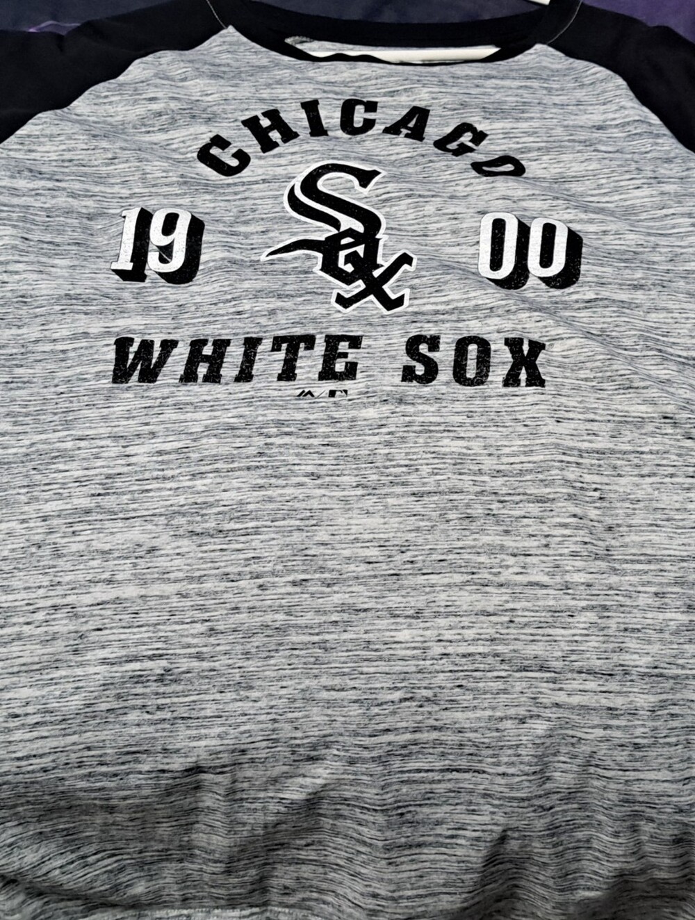 Majestic Chicago White Sox Gray and Black Raglan Tee